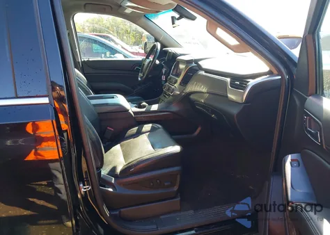 2017 Chevrolet Suburban Ls z USA, uszkodzony, nr VIN 1GNSKGKC5HR351102